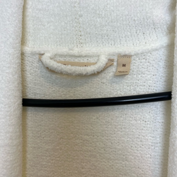 NEW Chenille Ruffled Robe - Picture 5 of 7